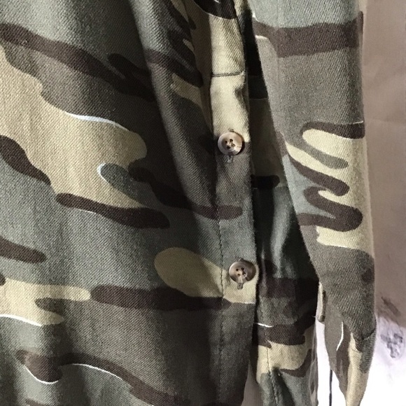 Susina‎ camoflauge button down long sleeve shirt - Picture 3 of 8
